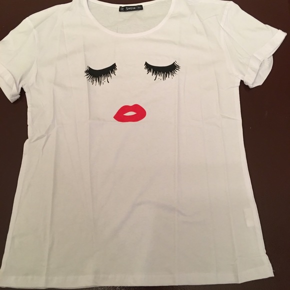 Eyelash Lip Print Tee - Picture 2 of 2
